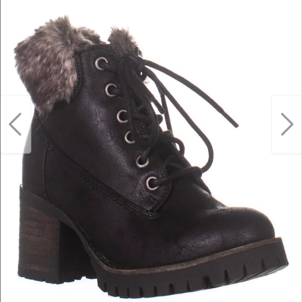 Carlos Santana boots